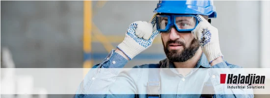 Empleado utilizando EPI