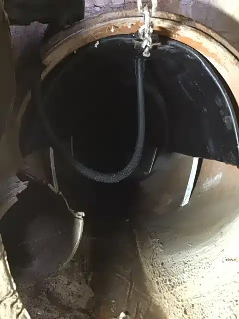 Obturador instalado en la canal